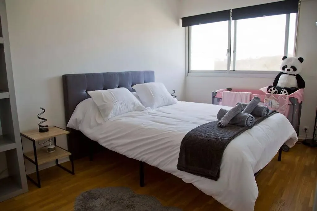 Perfect Modern High Floor Apt With All Paris View 0*,  Francia